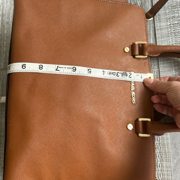Michael Kors Brown Saffiano Leather Satchel Tote Shoulder Crossbody Bag Laptop w - Picture 5 of 12